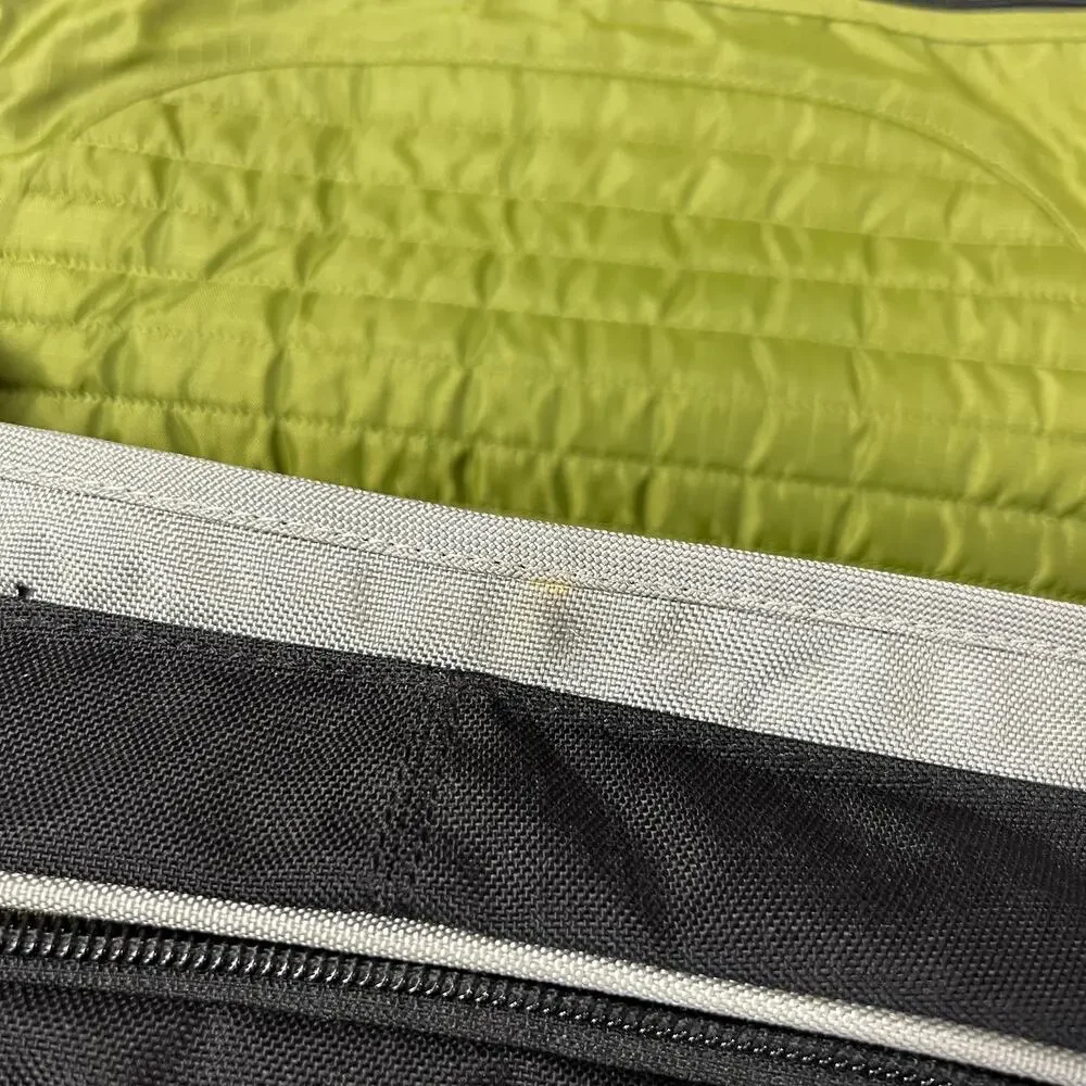Crumpler Four Ninety Daily L Camera Laptop Messenger Bag Black Green Padded